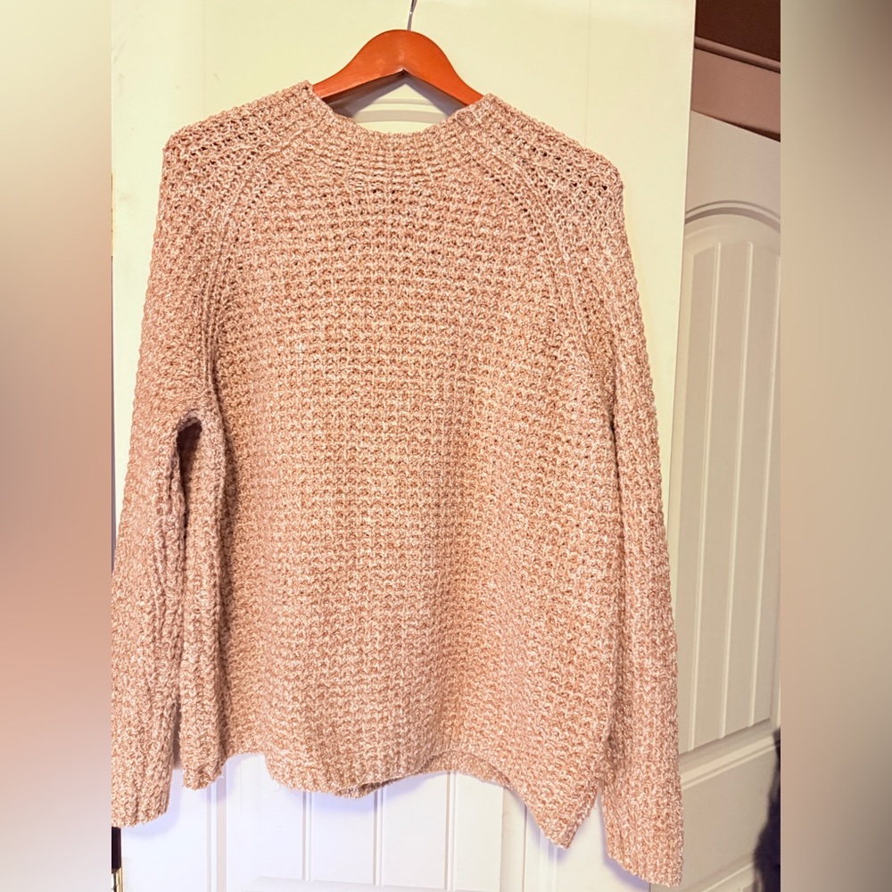🔥Denver Hayes Cream Knit Sweater. Denver Hayes